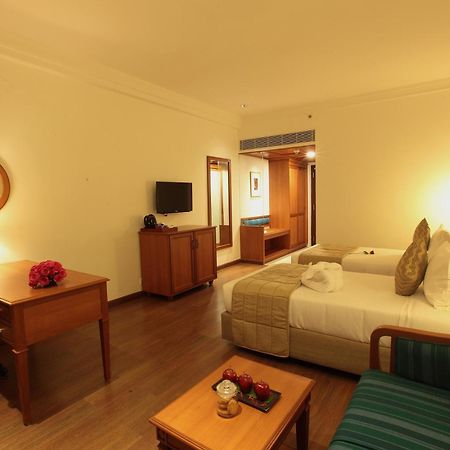 Monsoon Empress Kochi Otel Dış mekan fotoğraf