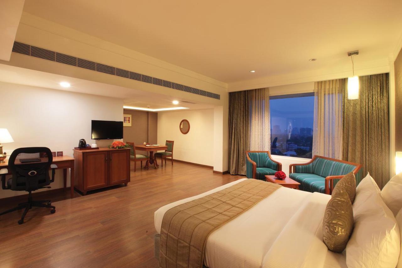 Monsoon Empress Kochi Otel Dış mekan fotoğraf