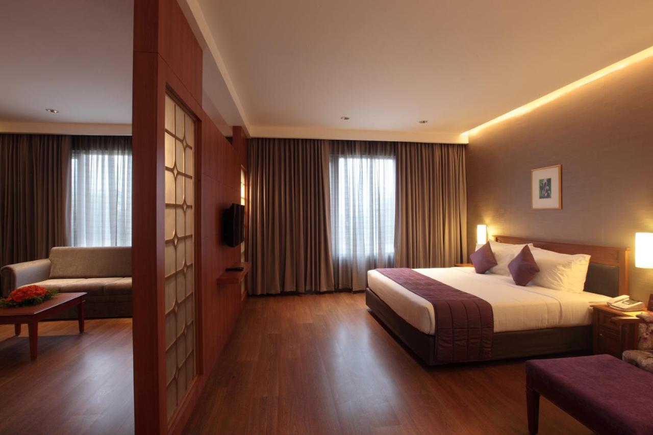 Monsoon Empress Kochi Otel Dış mekan fotoğraf