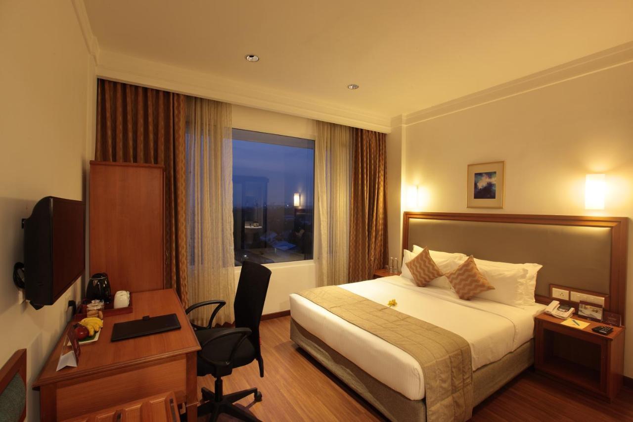 Monsoon Empress Kochi Otel Dış mekan fotoğraf