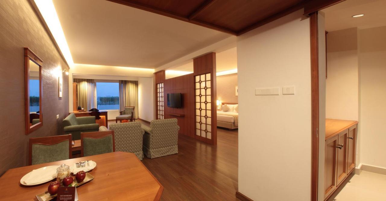Monsoon Empress Kochi Otel Dış mekan fotoğraf