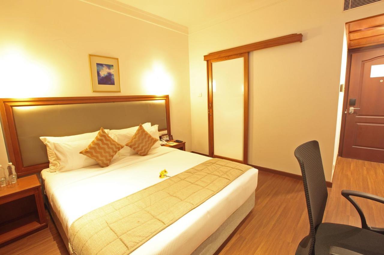 Monsoon Empress Kochi Otel Dış mekan fotoğraf