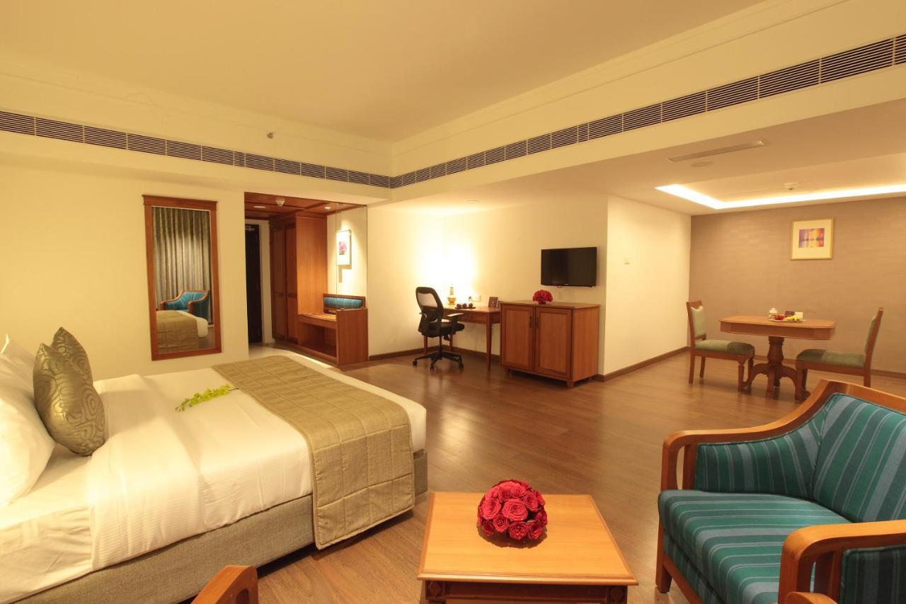 Monsoon Empress Kochi Otel Dış mekan fotoğraf