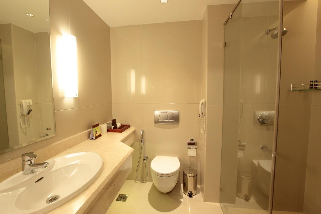 Monsoon Empress Kochi Otel Dış mekan fotoğraf