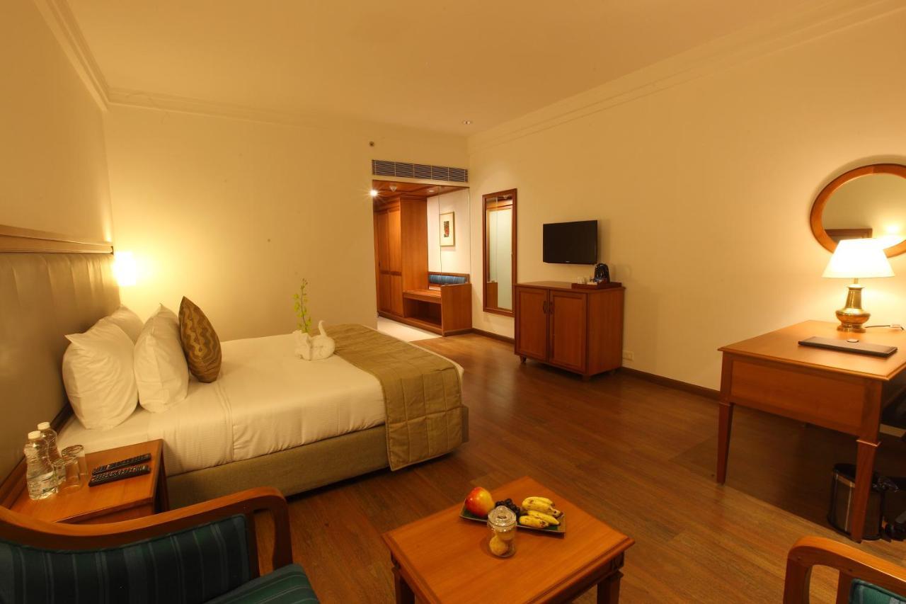 Monsoon Empress Kochi Otel Dış mekan fotoğraf